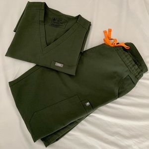 Figs Scrub Moss Green Set (Yola/Catarina)